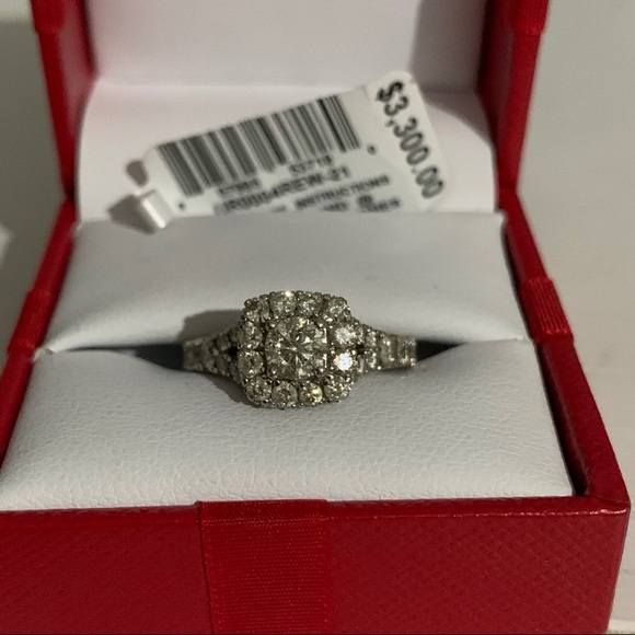 1.5 Carat Diamond Ring FINAL PRICE DROP - Picture 2 of 10